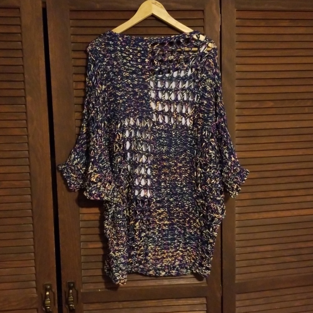 Knited Top - Picture 2 of 2